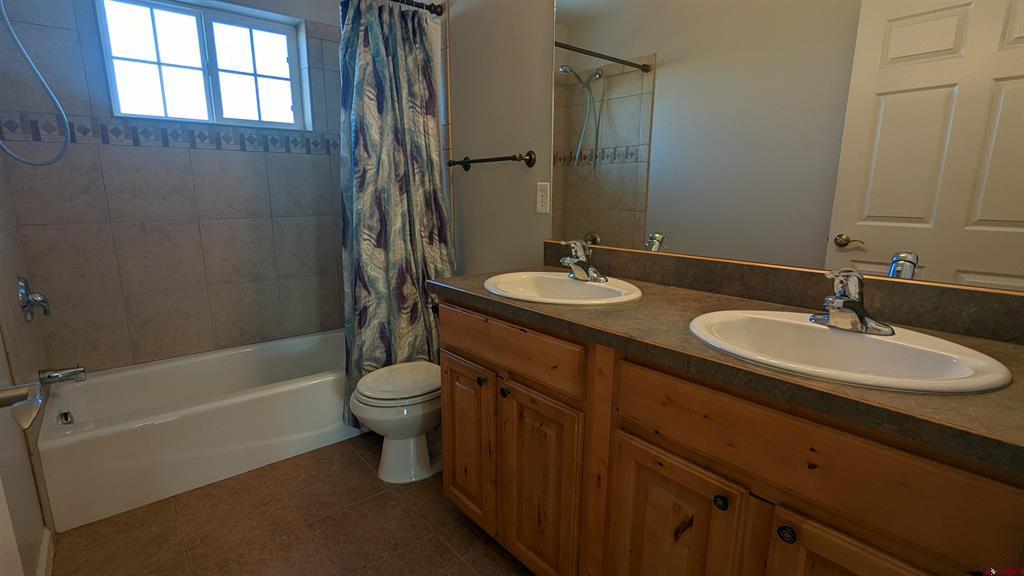 2805 Stoney Creek Lane Property Photo 10
