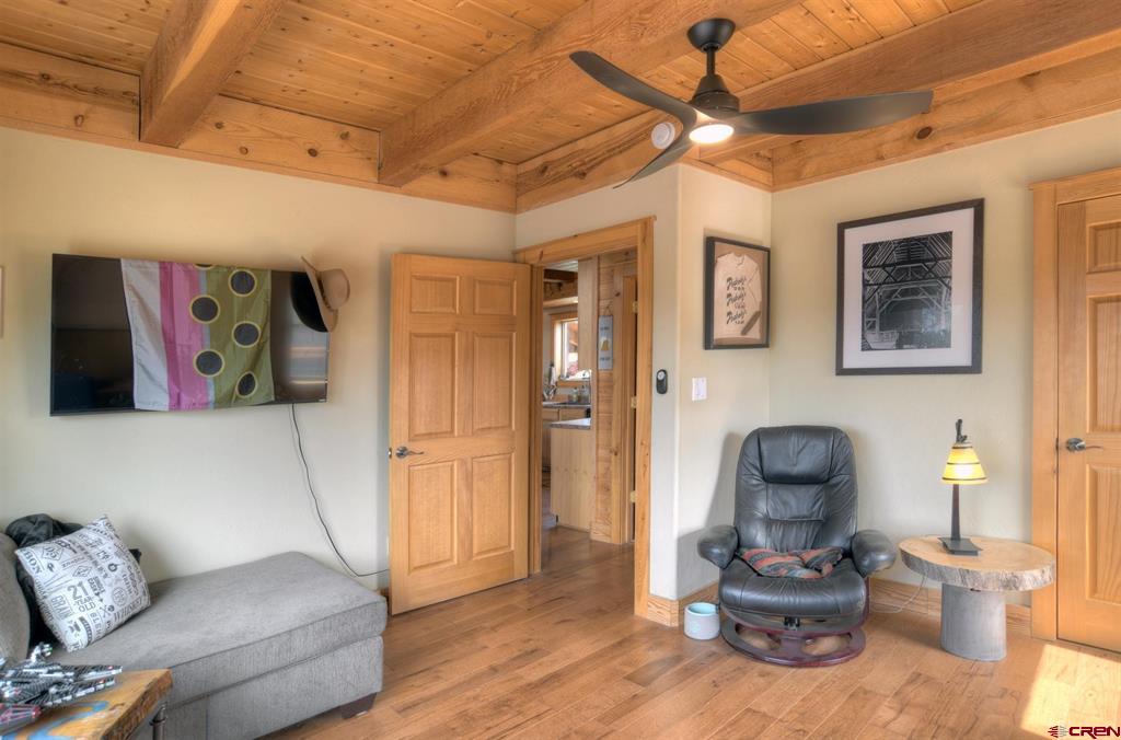 20 Rodeo Drive Property Photo 22