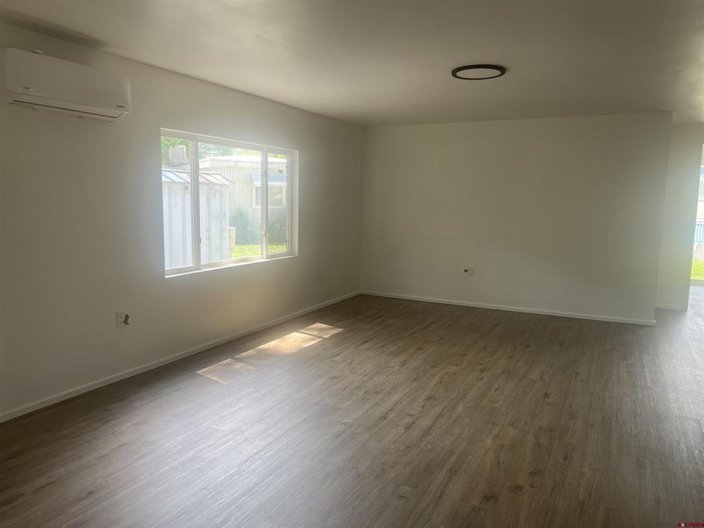 383 Hillcrest Drive Property Photo 6