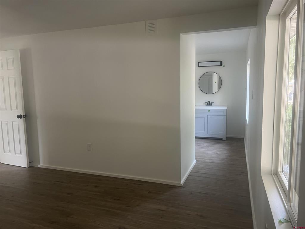 383 Hillcrest Drive Property Photo 15