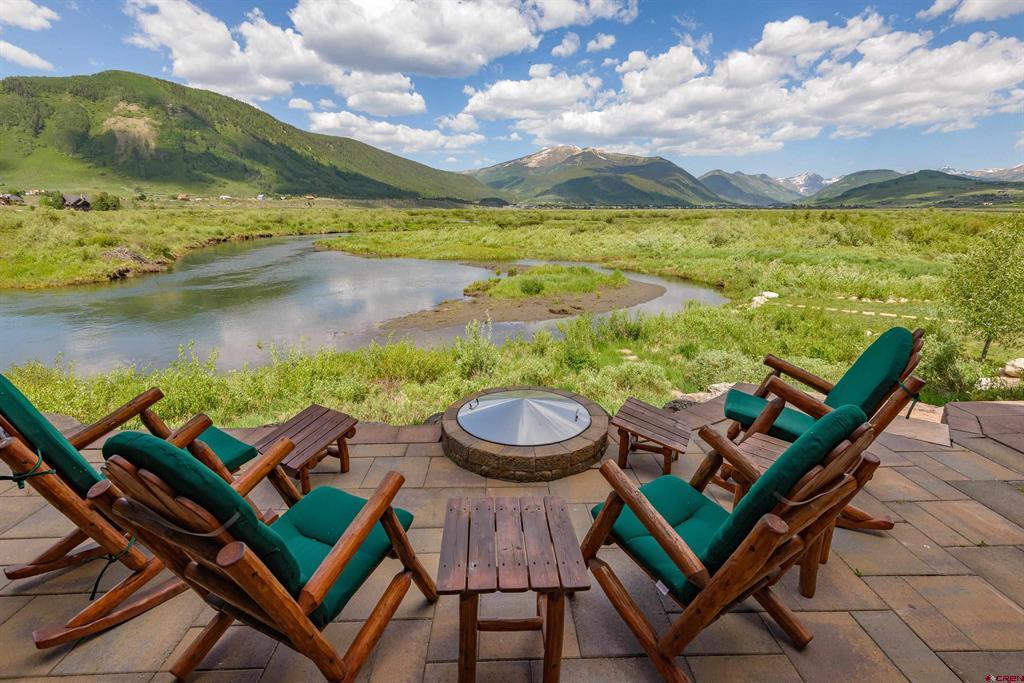 491 Slate River Drive Property Photo 1