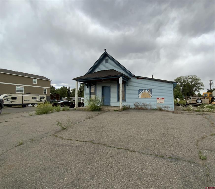 304 S 10th Street Property Photo 1