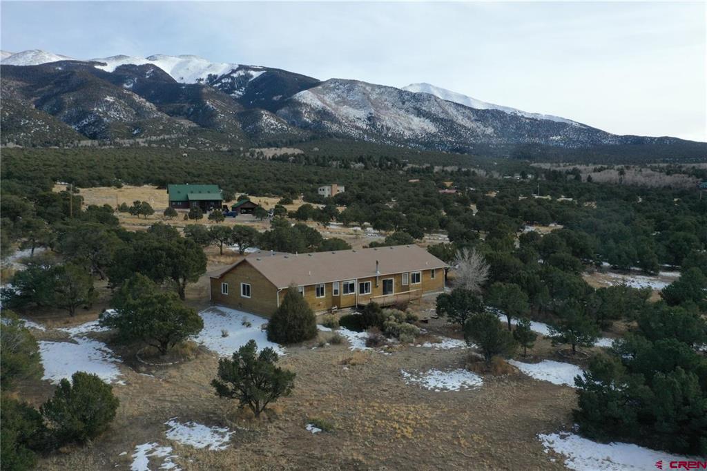 105 Indian Hill Road Property Photo 4