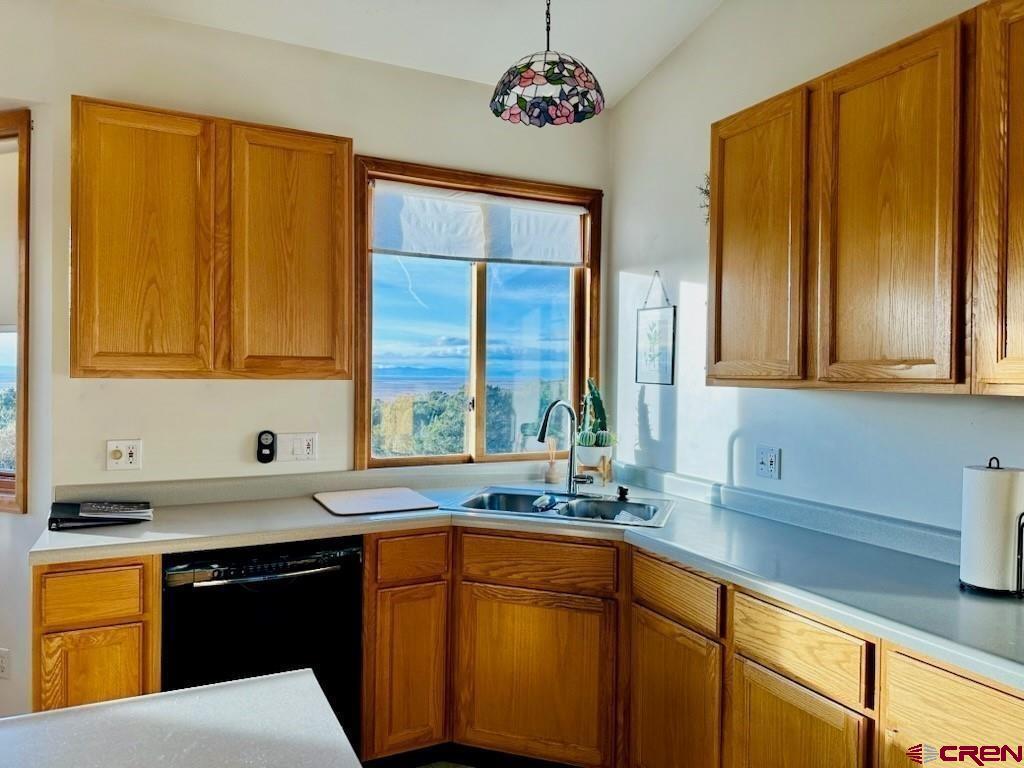 105 Indian Hill Road Property Photo 22