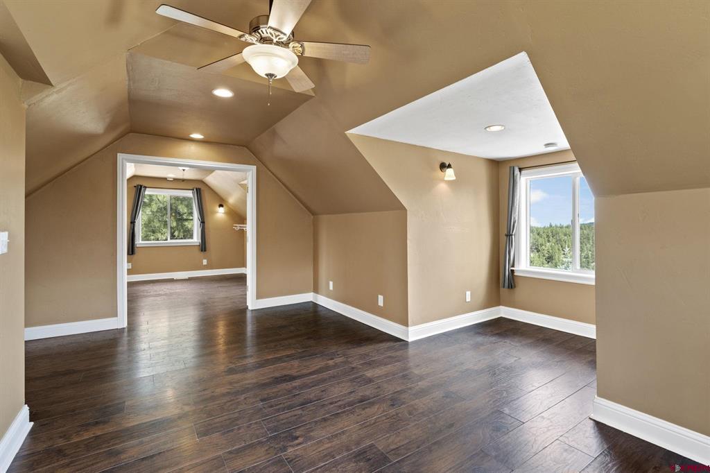 447 Mountain Top Road Property Photo 7
