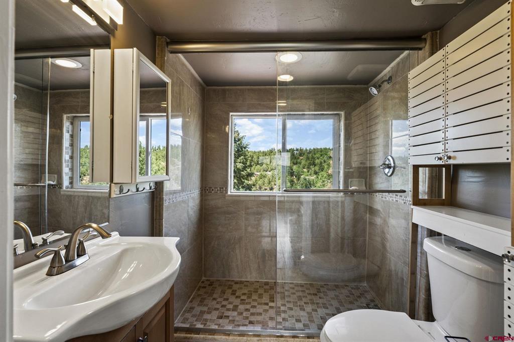 447 Mountain Top Road Property Photo 11