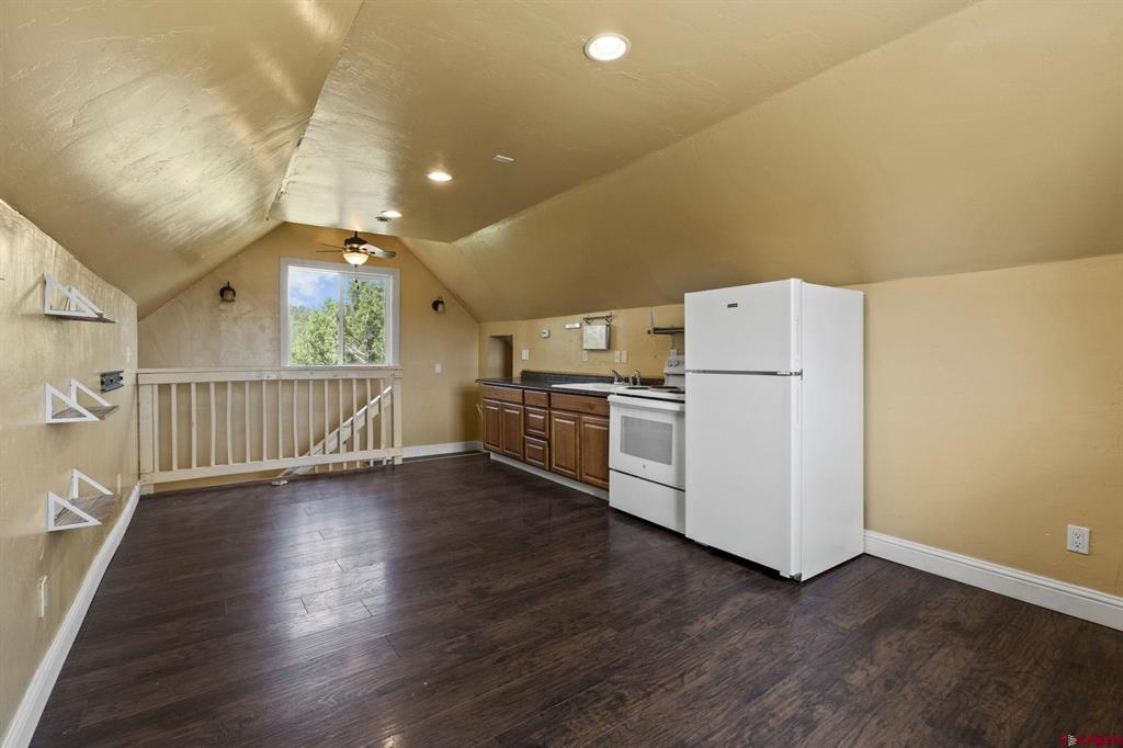 447 Mountain Top Road Property Photo 19