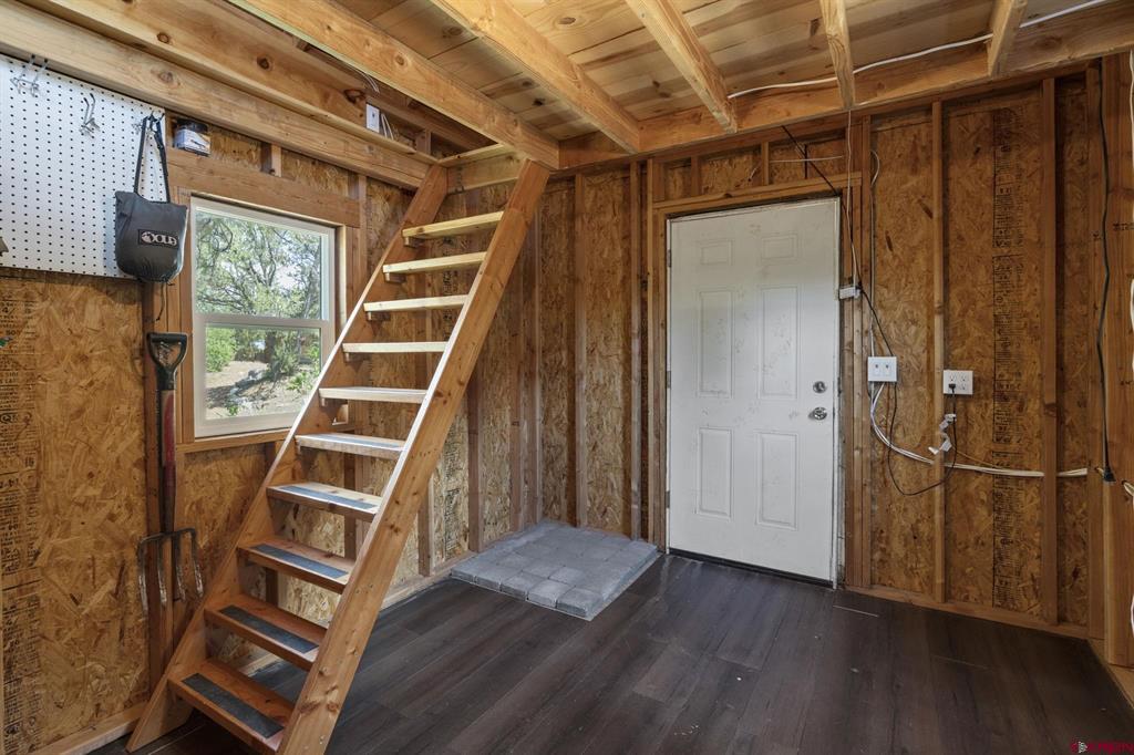 447 Mountain Top Road Property Photo 22