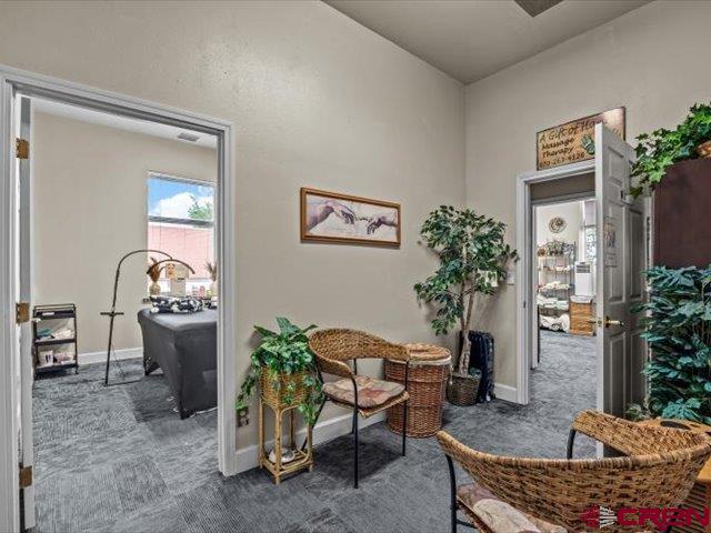 300 Main Street Property Photo 9