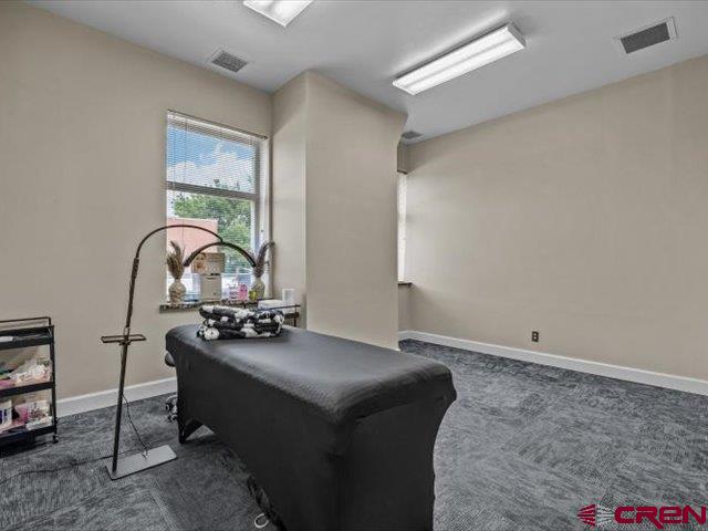 300 Main Street Property Photo 12