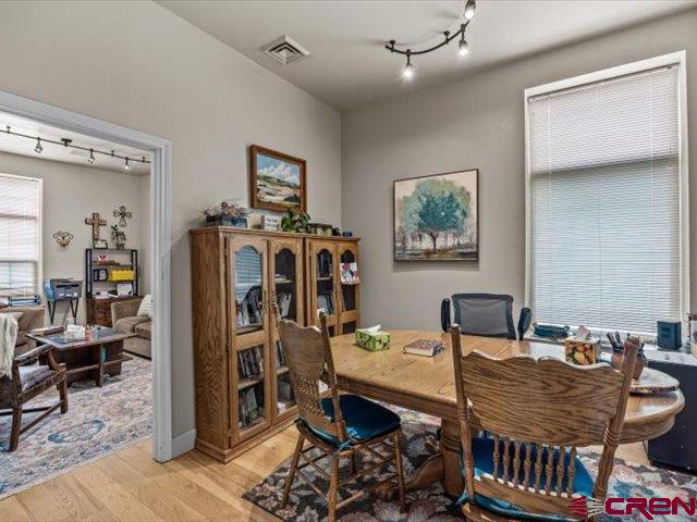 300 Main Street Property Photo 18