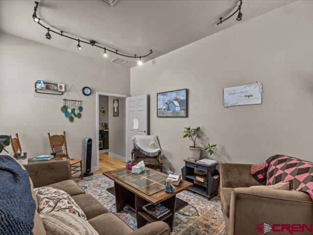 300 Main Street Property Photo 21