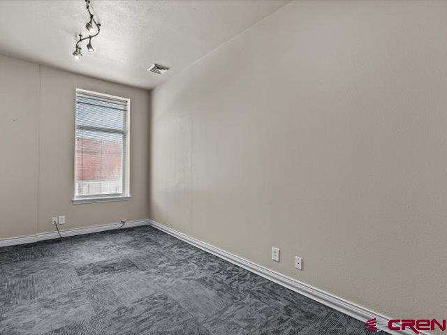 300 Main Street Property Photo 22