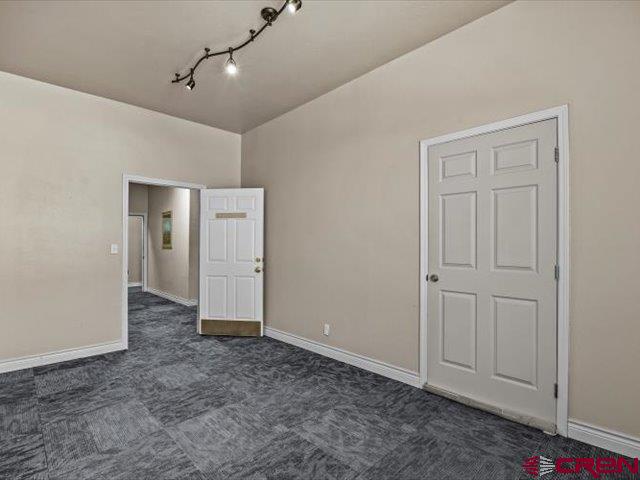 300 Main Street Property Photo 23