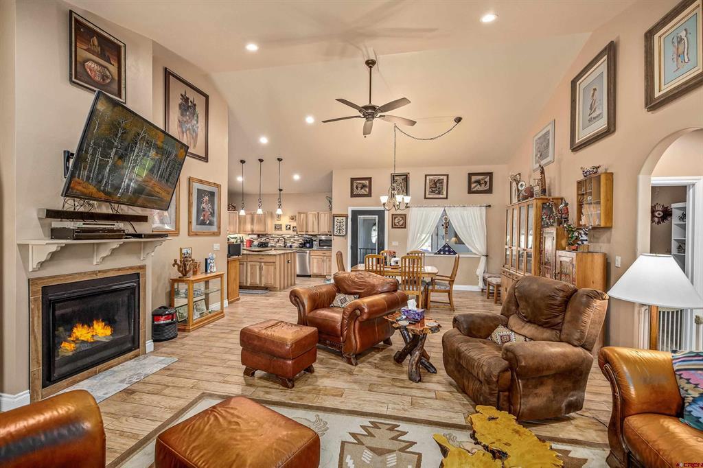 1437 Criterion Street Property Photo 14