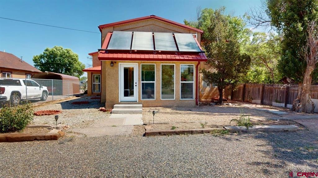 807 13th Street Property Photo 1