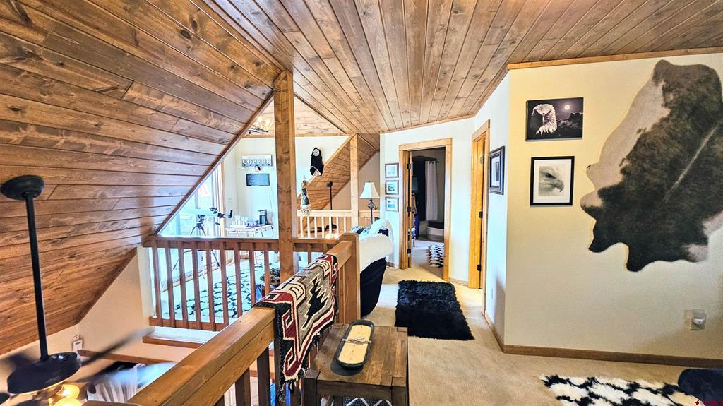 746 Rainbow Trail Property Photo 9