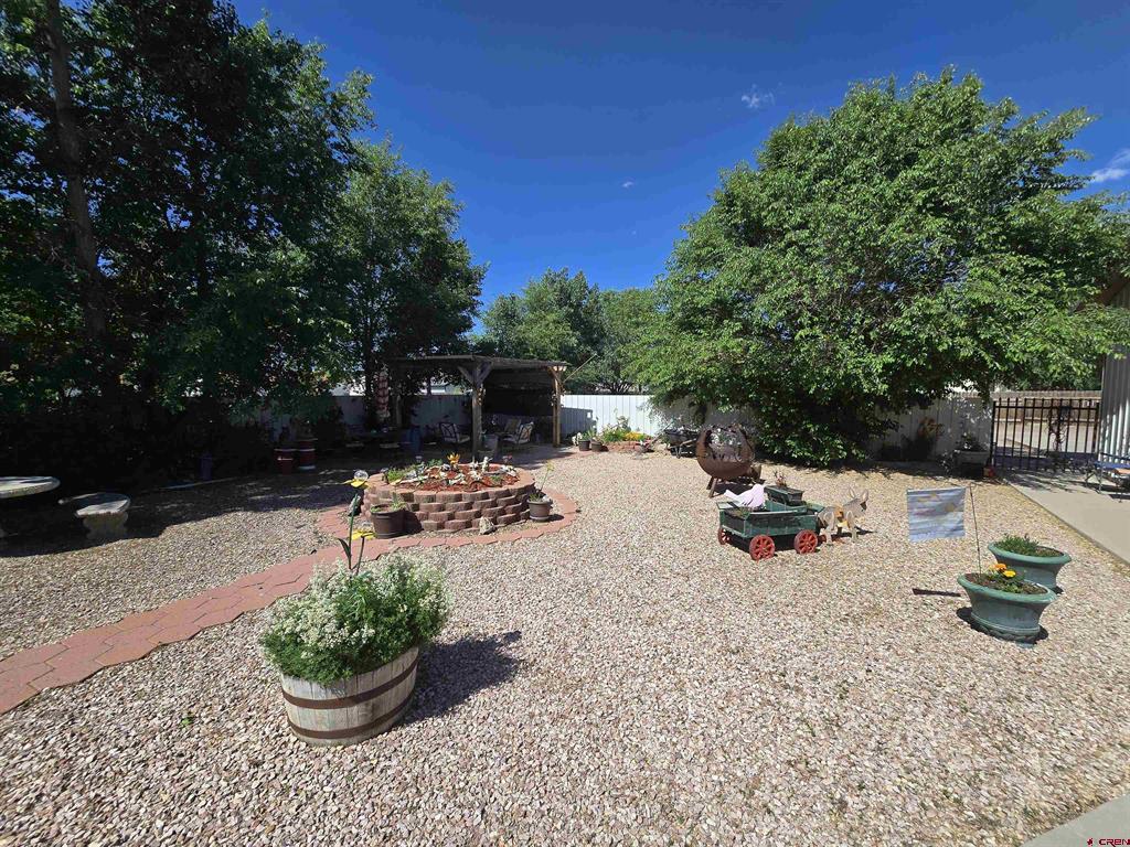 417 Faraday Street Property Photo 3