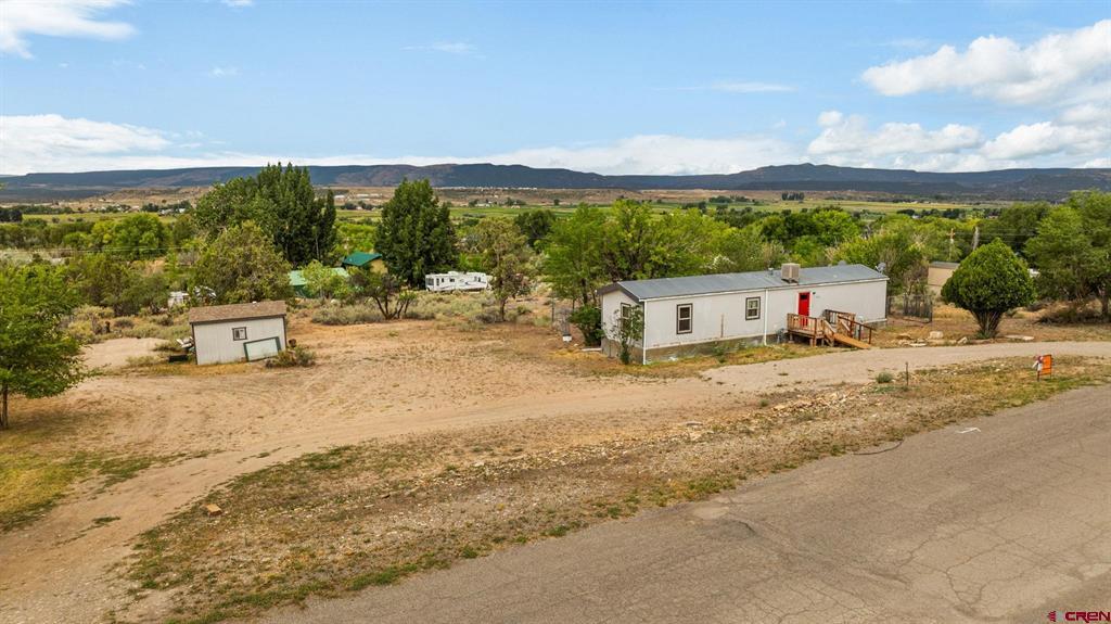 332 E 4th Avenue Property Photo 6