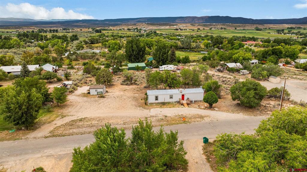 332 E 4th Avenue Property Photo 8