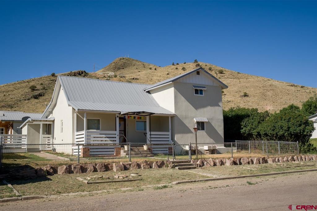 505 8th Street Property Photo 1