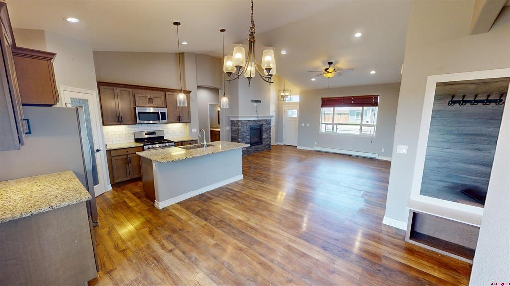 3022 Kathleen Lane Property Photo 6