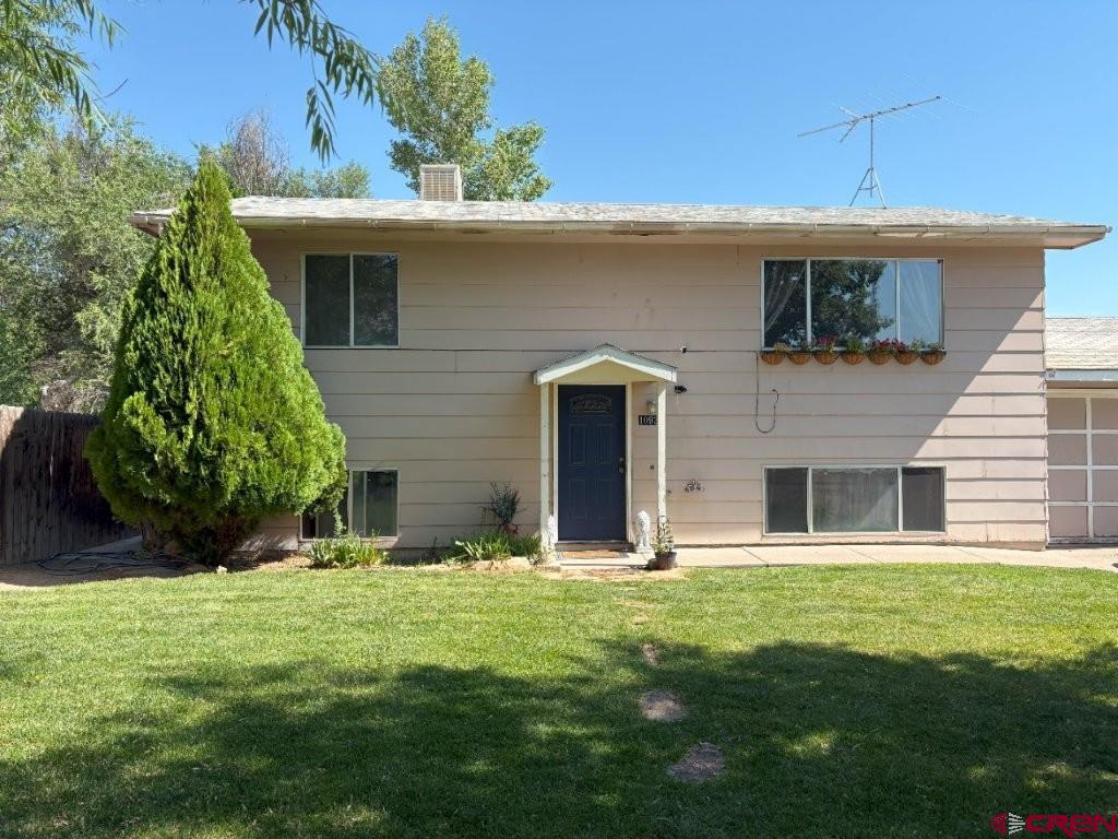 1093 Scott Circle Property Photo 1