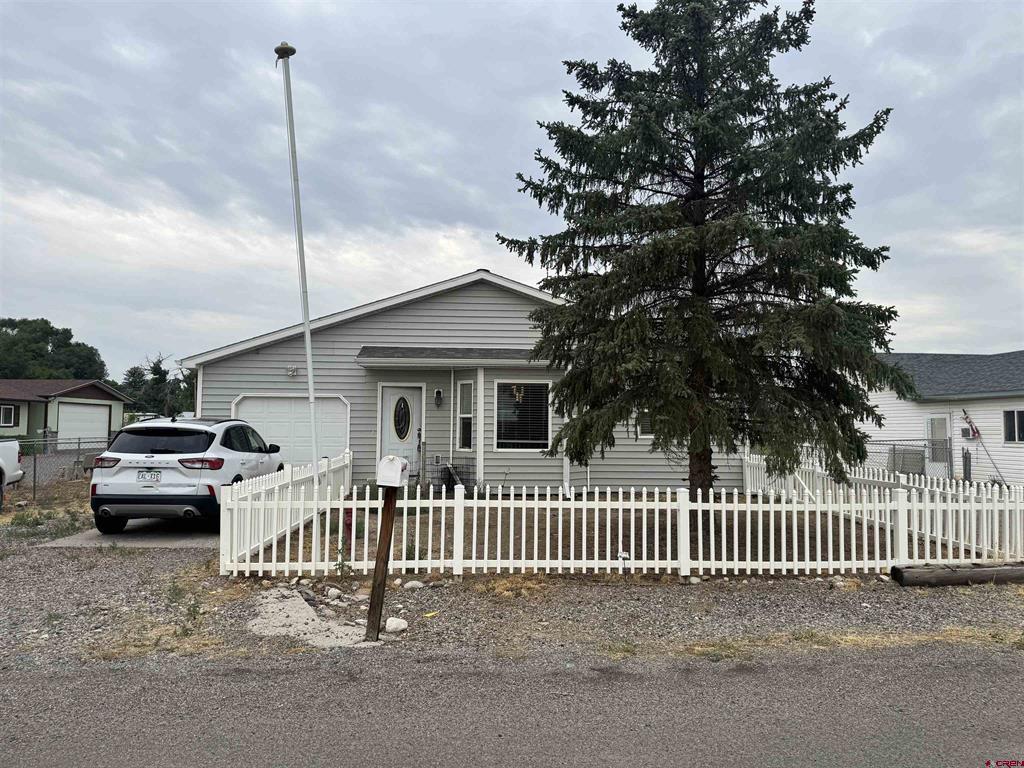 1084 Normandy Road