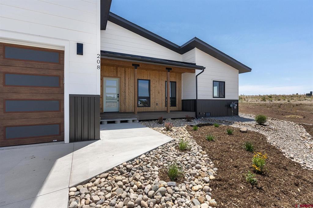 208 Petra Way Property Photo 4