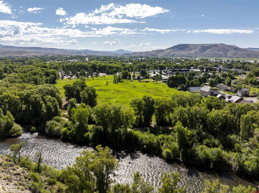 Rainbow Acres Lane Property Photo