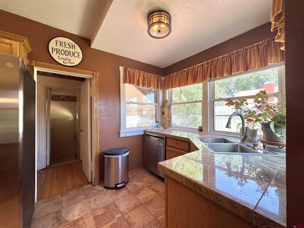 405 1st Avenue Property Photo 20