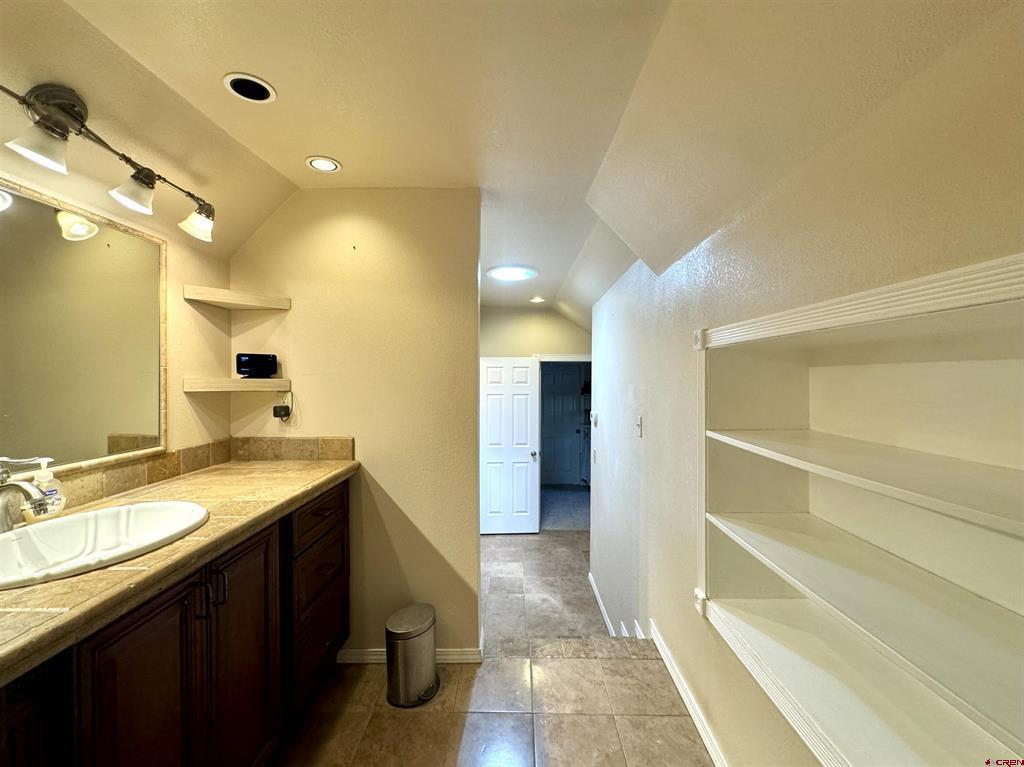 405 1st Avenue Property Photo 28