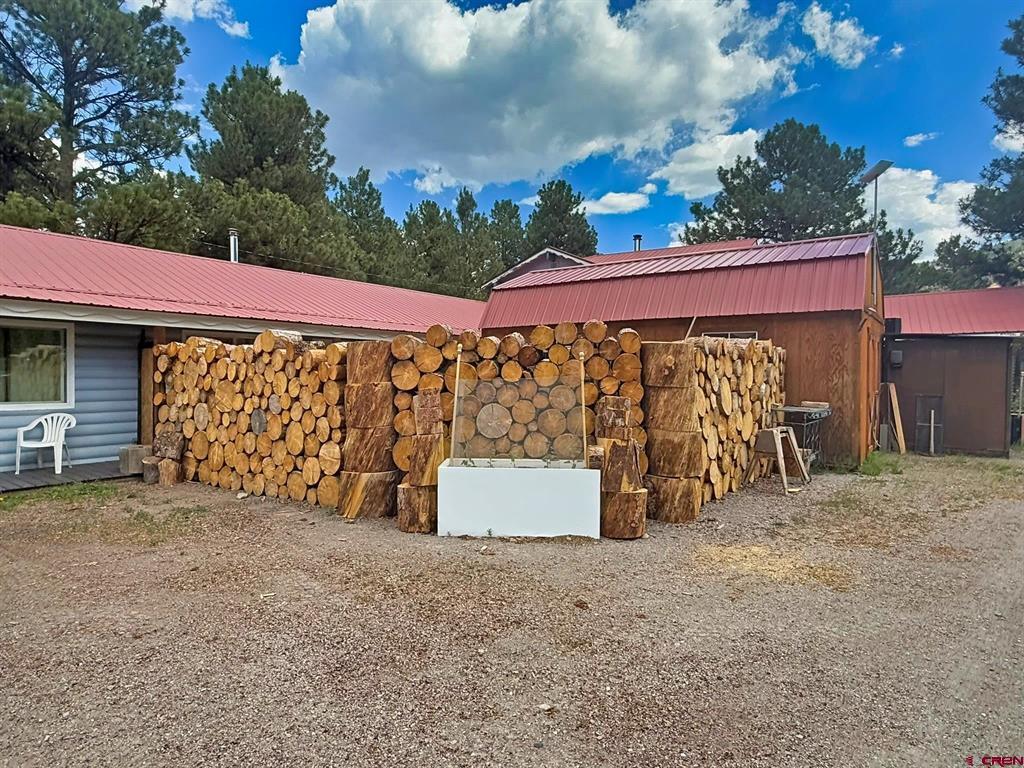 1221 N Highway 149 Property Photo 29