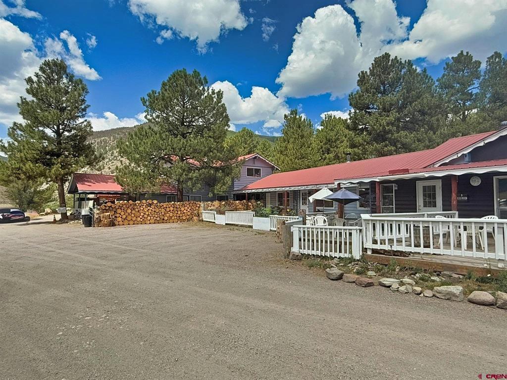 1221 N Highway 149 Property Photo 31