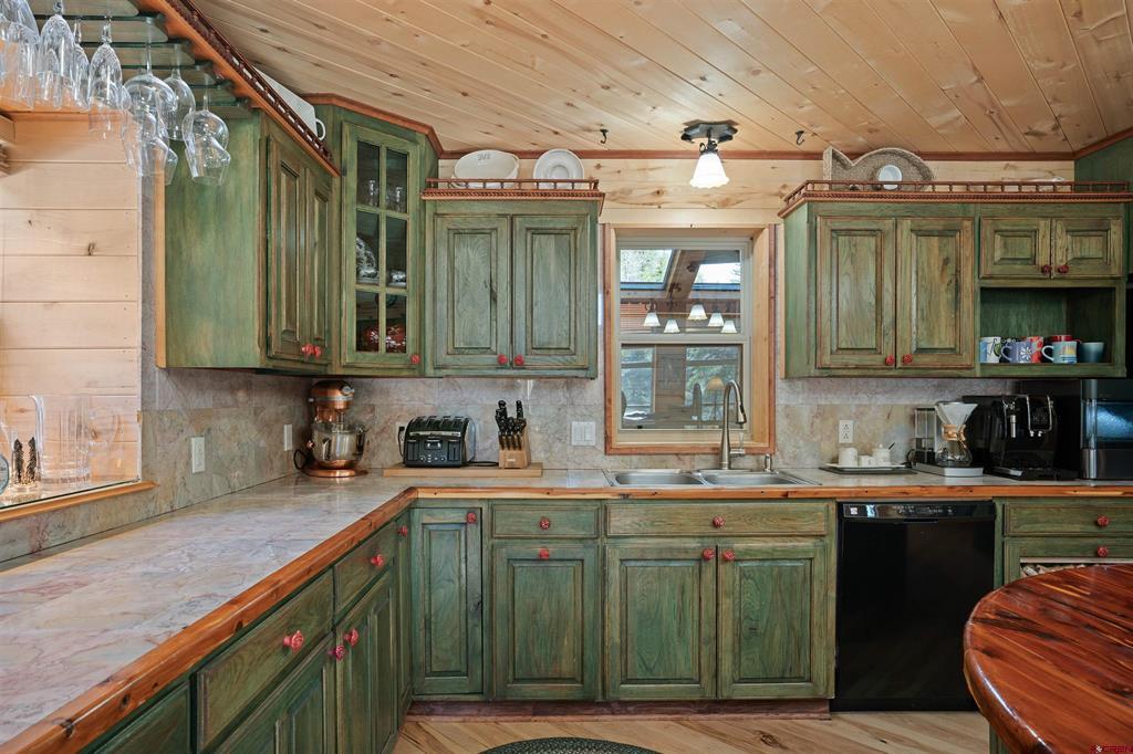 673 County Road 744 Property Photo 9