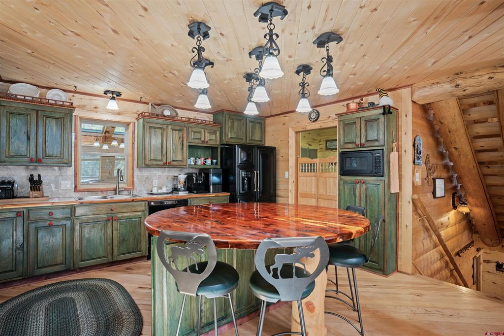 673 County Road 744 Property Photo 11