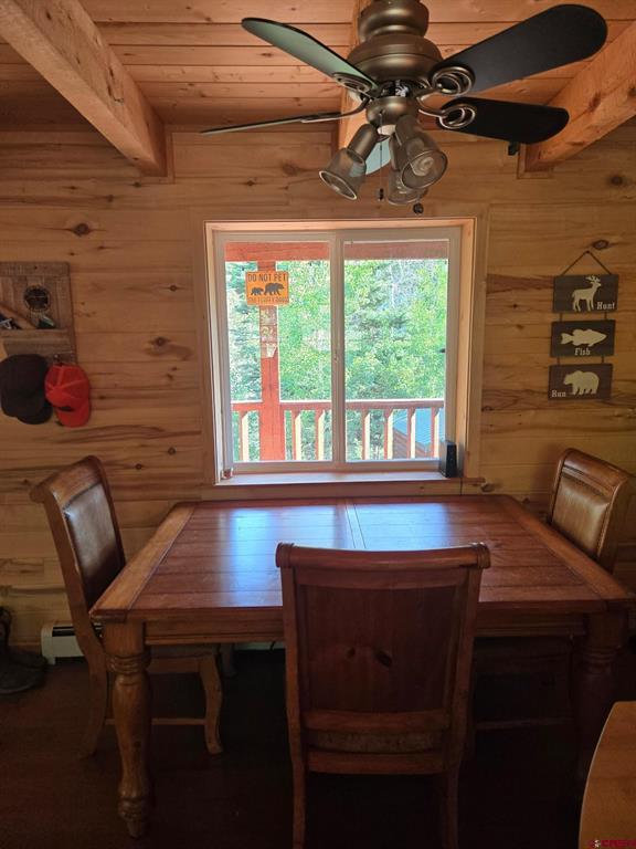1407 Clarke Mountain Lane Property Photo 9