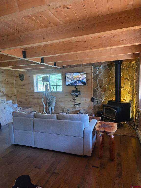 1407 Clarke Mountain Lane Property Photo 13