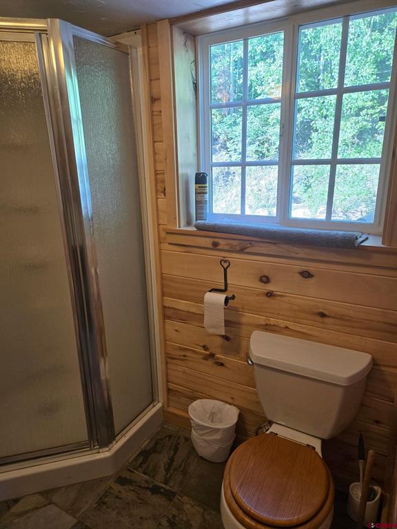 1407 Clarke Mountain Lane Property Photo 18
