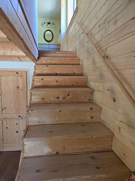 1407 Clarke Mountain Lane Property Photo 20