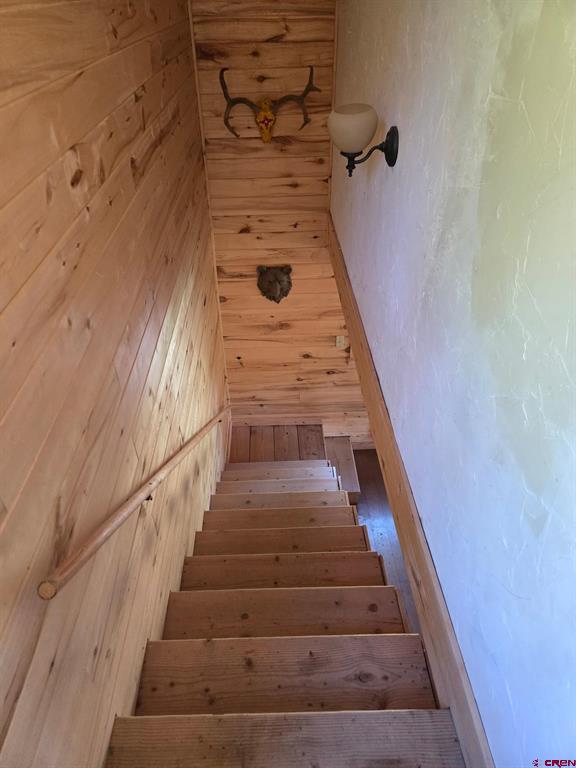 1407 Clarke Mountain Lane Property Photo 21