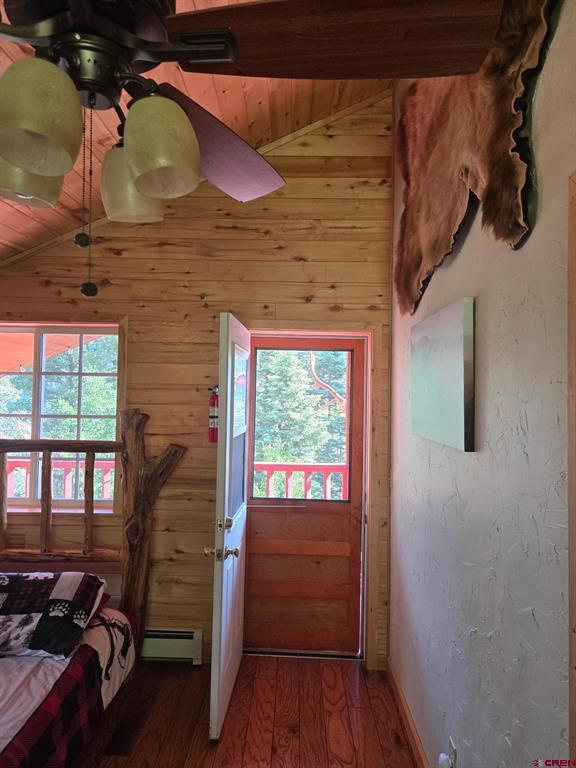 1407 Clarke Mountain Lane Property Photo 29