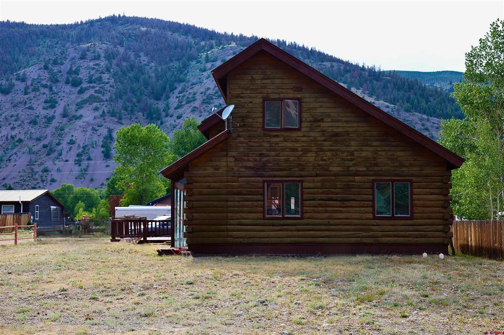 519 Hotchkiss Street Property Photo 1