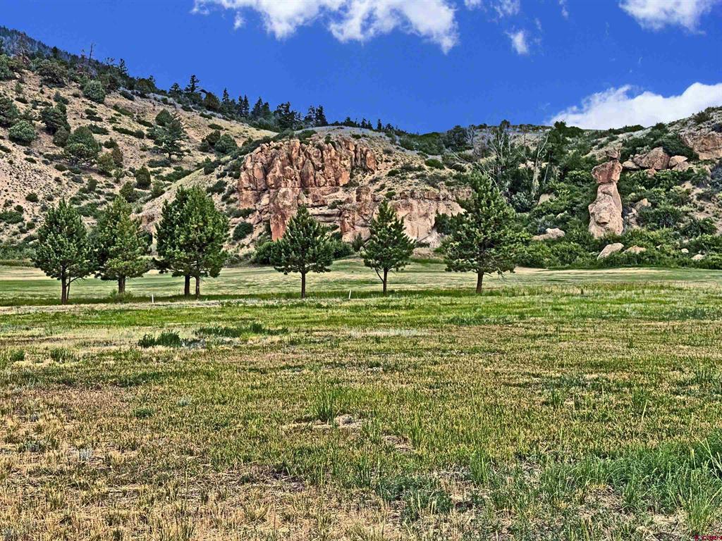 141 E Cliffside Court