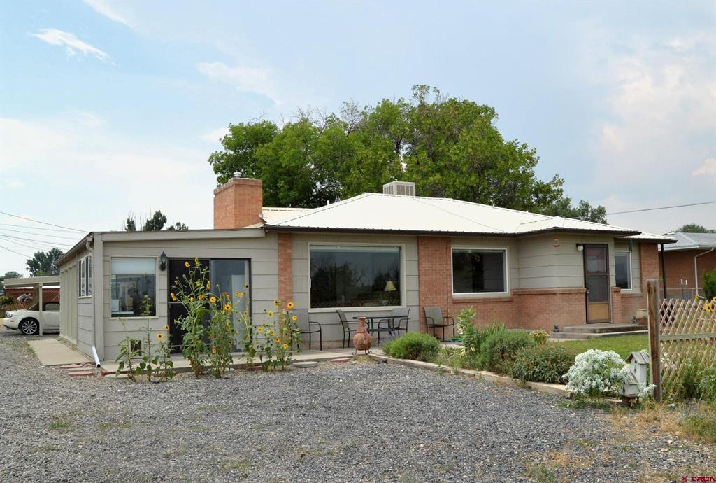 833 And 835 Garnet Avenue Property Photo 1