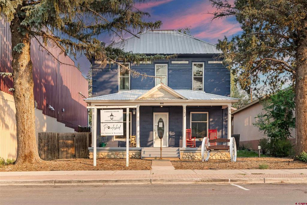 444 Lewis Street Property Photo 1
