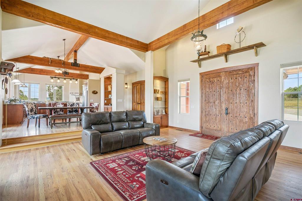 567 Tall Pine Place Property Photo 4