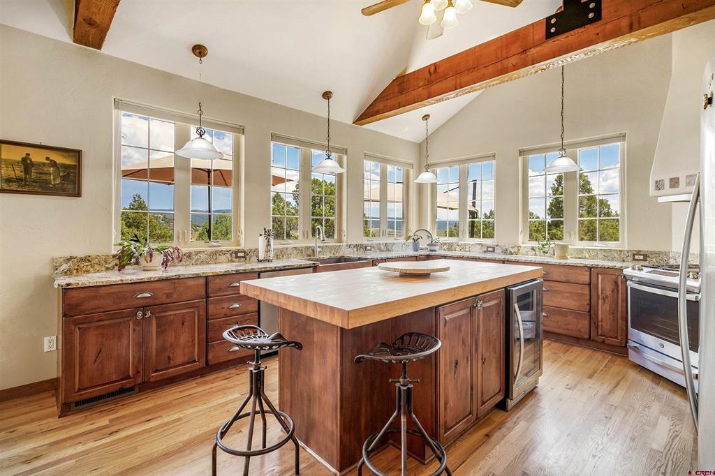 567 Tall Pine Place Property Photo 6