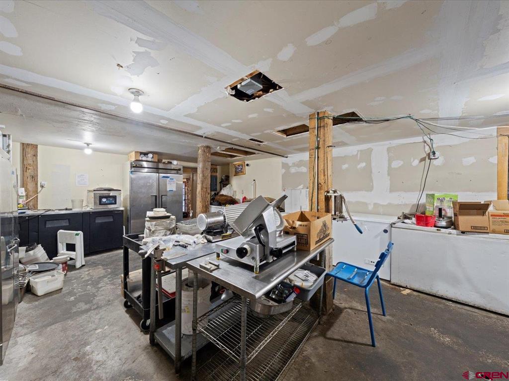 726 Main Street Property Photo 14