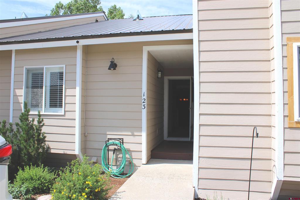 5584 County Rd 600